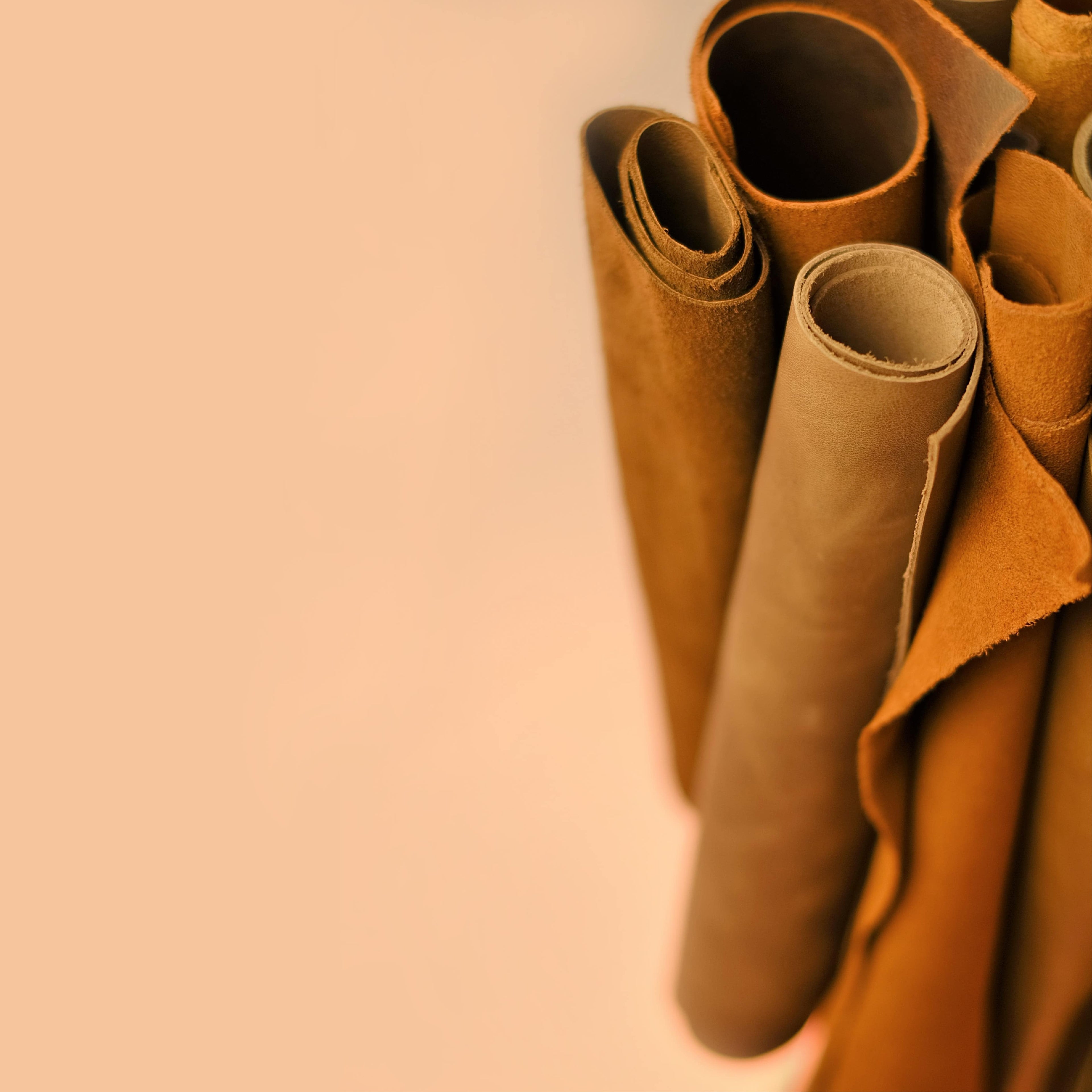 NO. 39 Fragrance Oil for Cold Air Diffusers - Genuine Leather